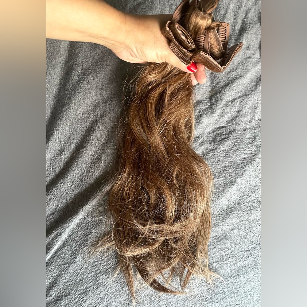 Real Human Hair Extension (8) Clip ons! Light brown/auburn tones